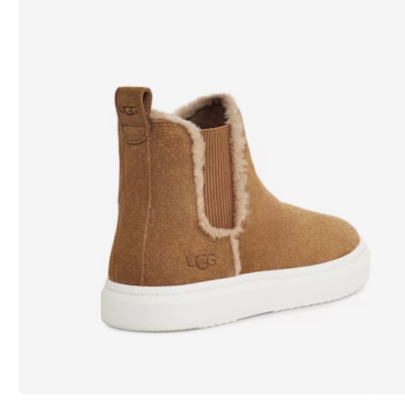 BNIB UGG Women Alameda Chelsea Boot Suede Chestnut - Picture 3 of 12